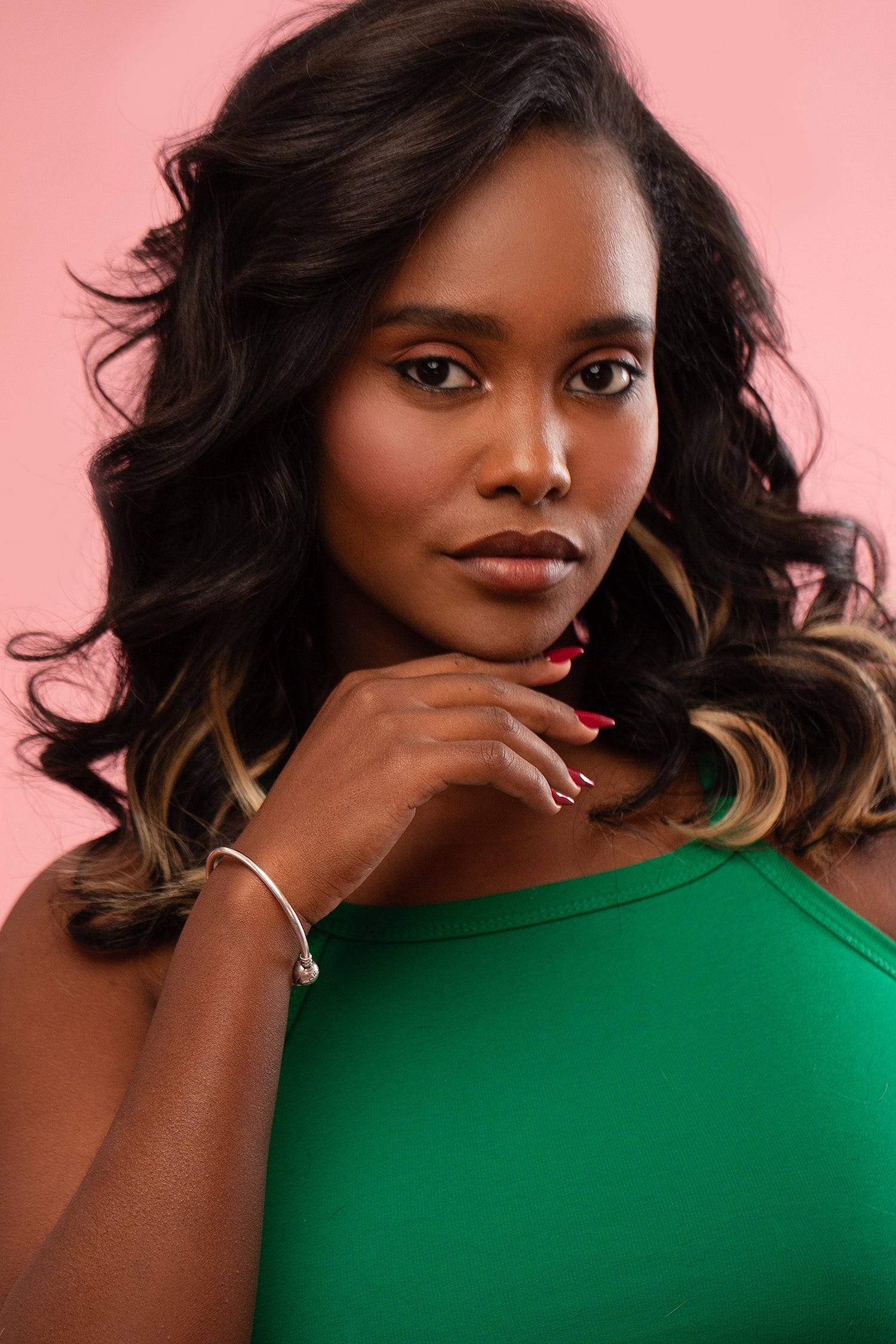 גוון שיער טבעי - צבע קרמל