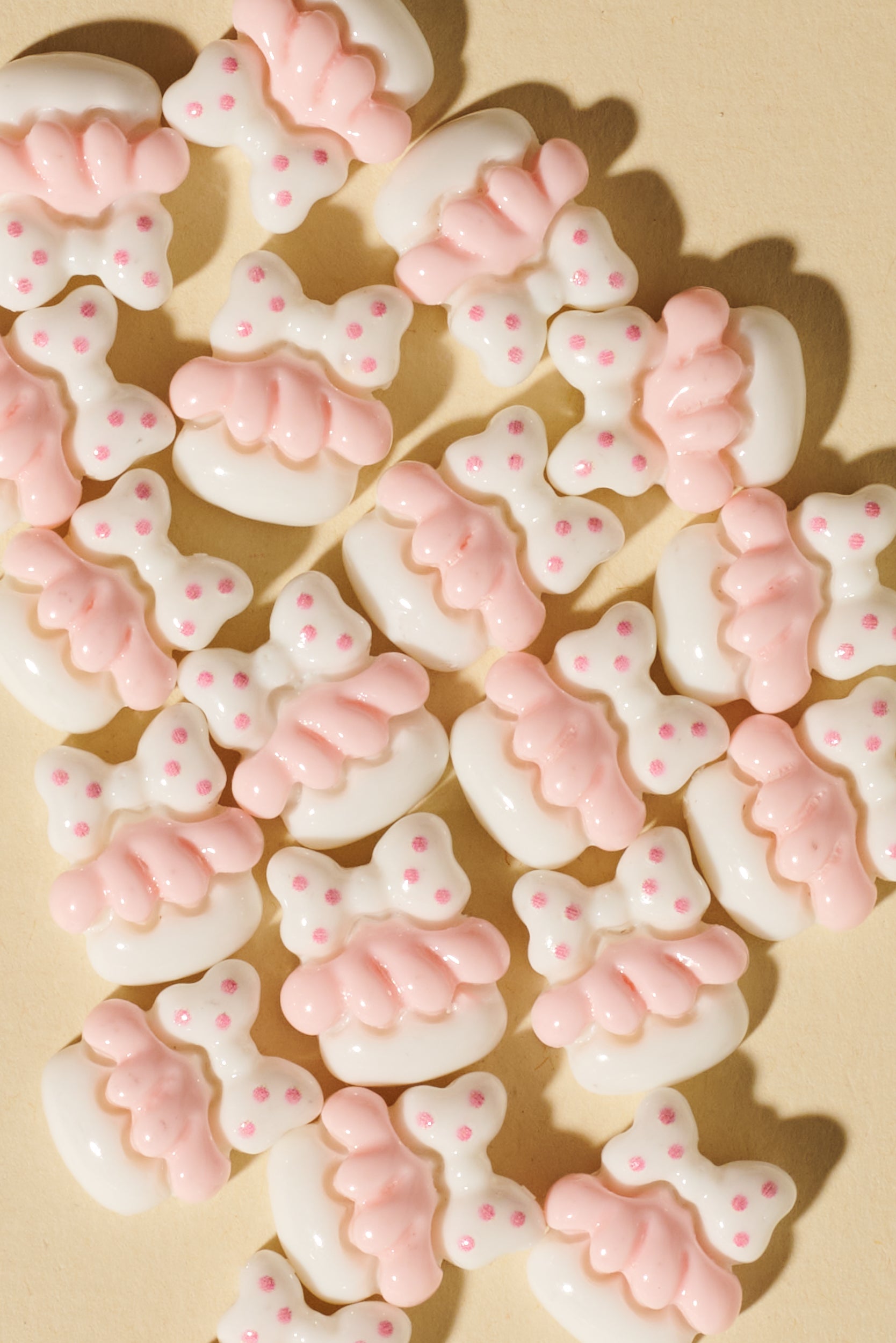 Magic Braids Charms - Shufizoo - Girl’s Face with a Pink Bow