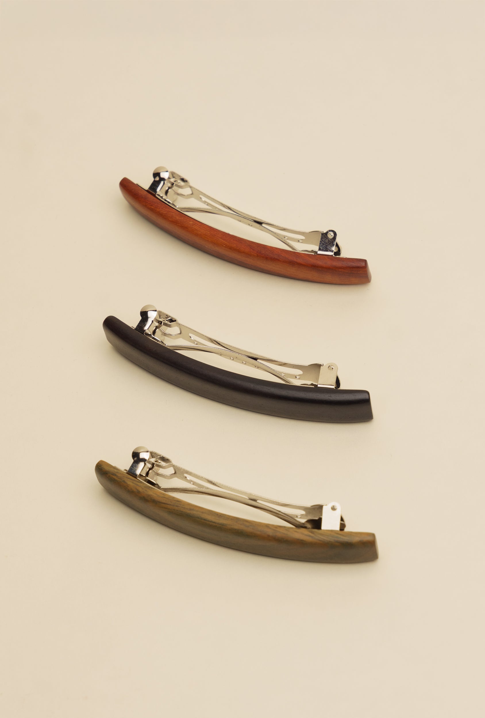 סט על סיכות עץ