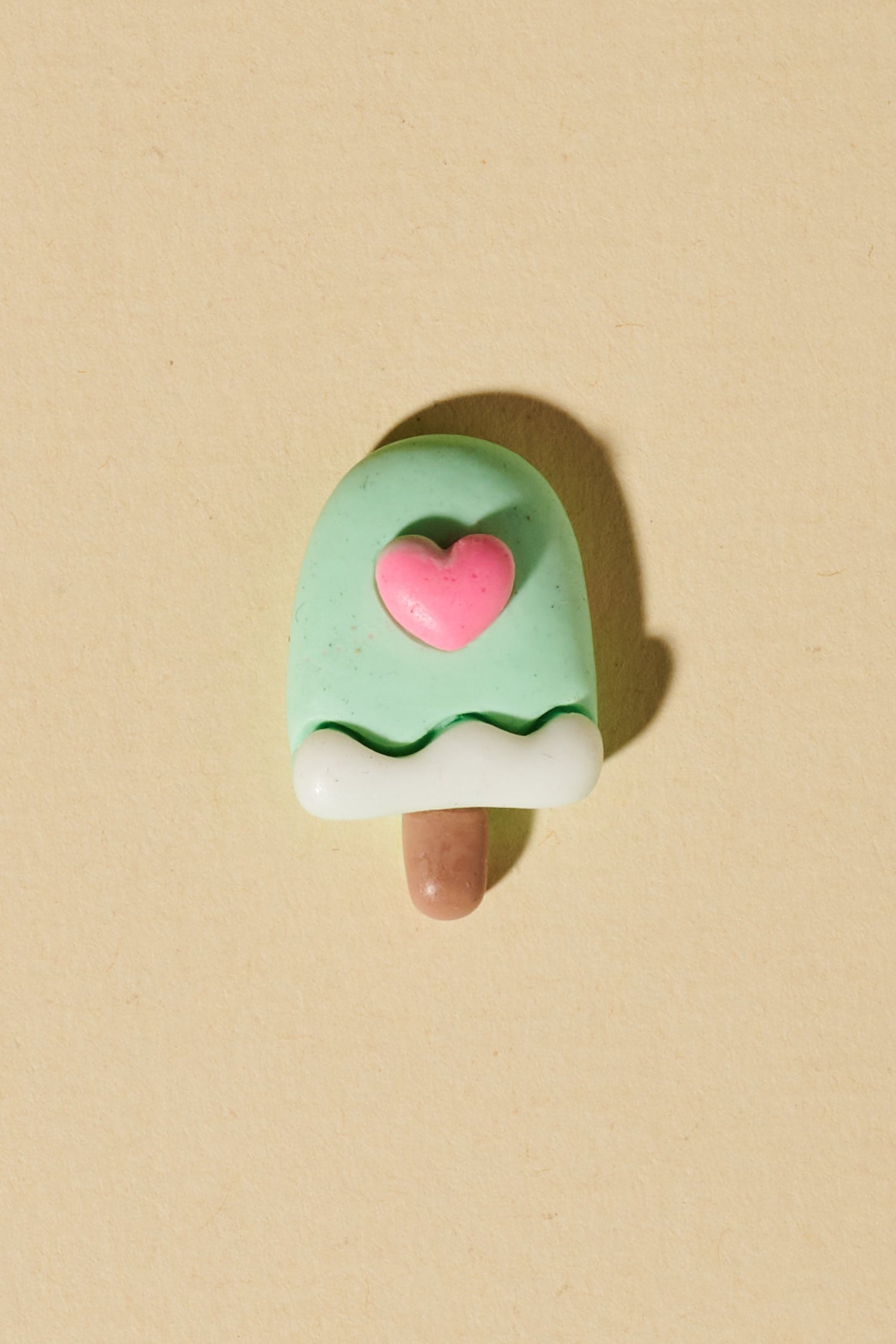 Magic Braids Charms - Shufizoo - 
Turquoise Popsicle with a Pink Heart